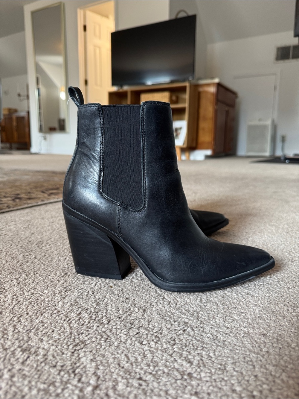 Steve Madden Black Pointed-Toe Leather Booties